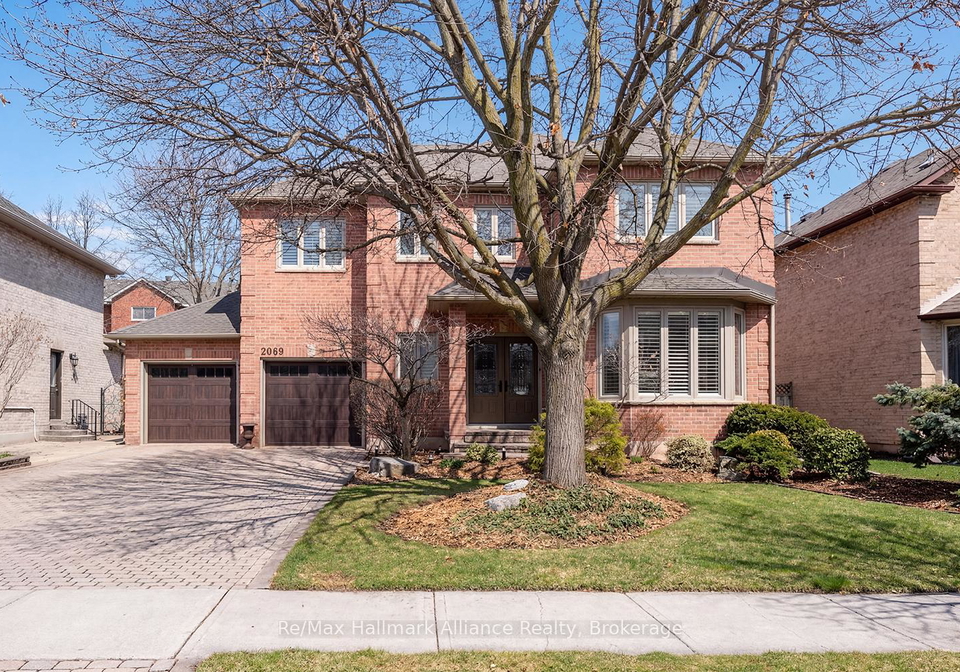 2069-nipigon-drive-oakville-ontario-w12971272