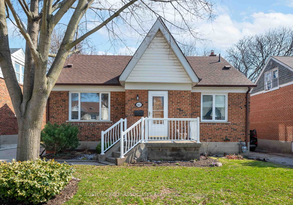 683-glengrove-avenue-north-york-ontario-w12971304