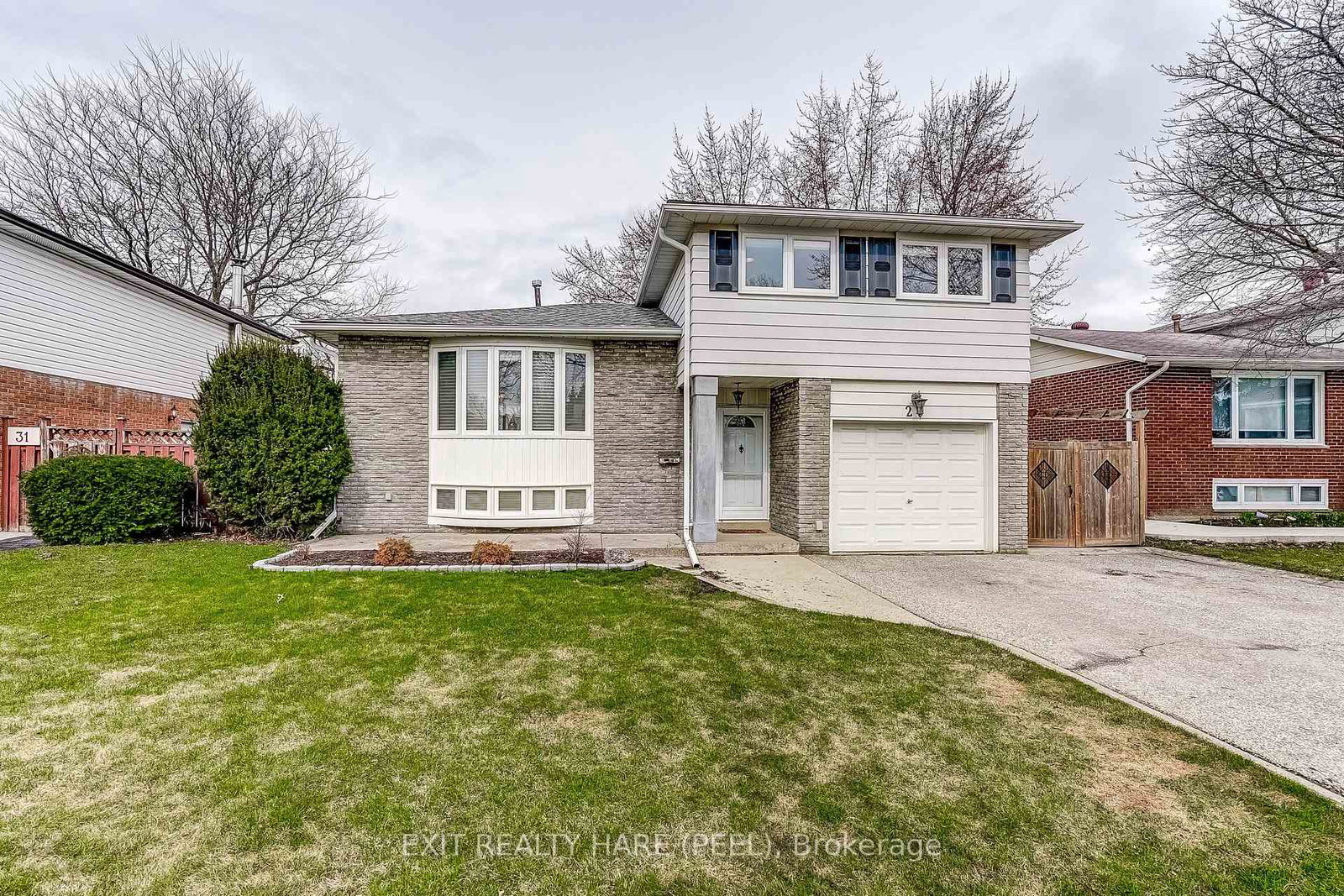 29-trotters-lane-brampton-ontario-w12971320