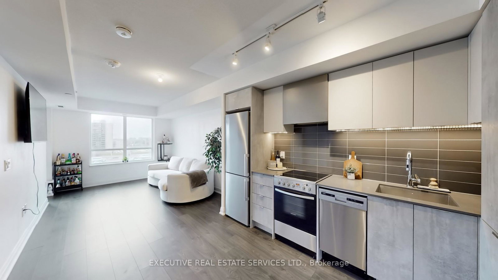 10-gibbs-road-etobicoke-ontario-w12971418
