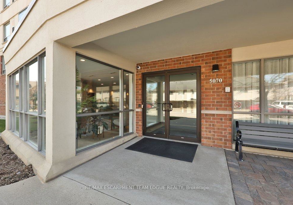 5070-fairview-street-burlington-ontario-w12971682