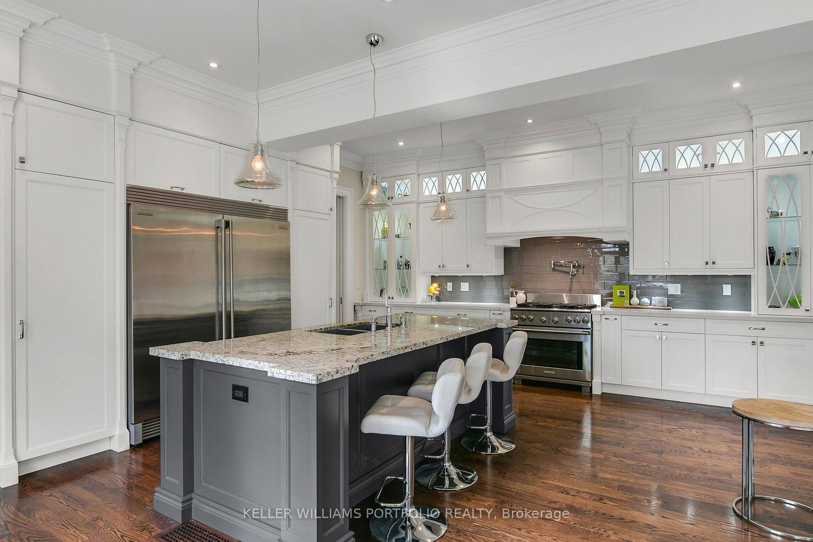 92-pinetree-way-mississauga-ontario-w12972874