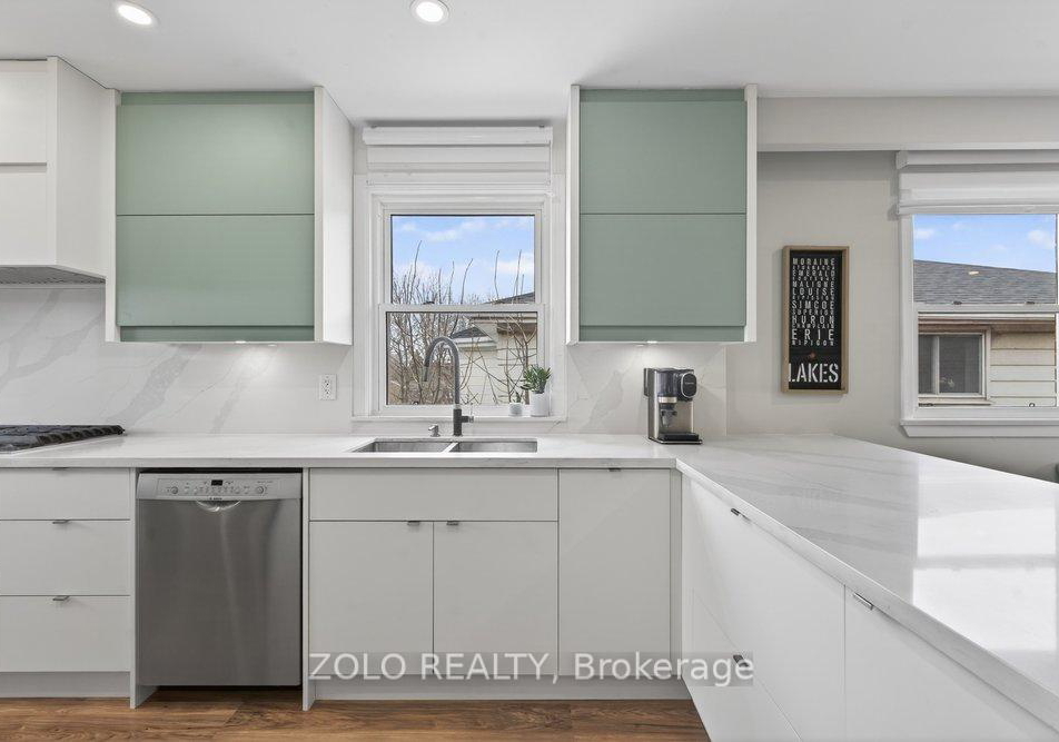 20-bridesburg-drive-etobicoke-ontario-w12973004