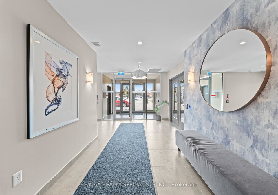 main-street-e-milton-ontario-w12973622