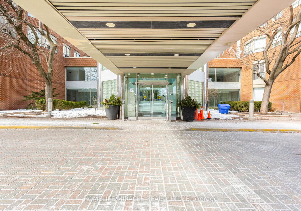 325-webb-drive-mississauga-ontario-w12974160