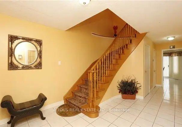 62-candy-crescent-brampton-ontario-w12974420
