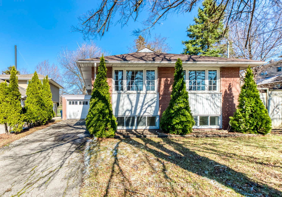 7-golfwood-heights-etobicoke-ontario-w12974424