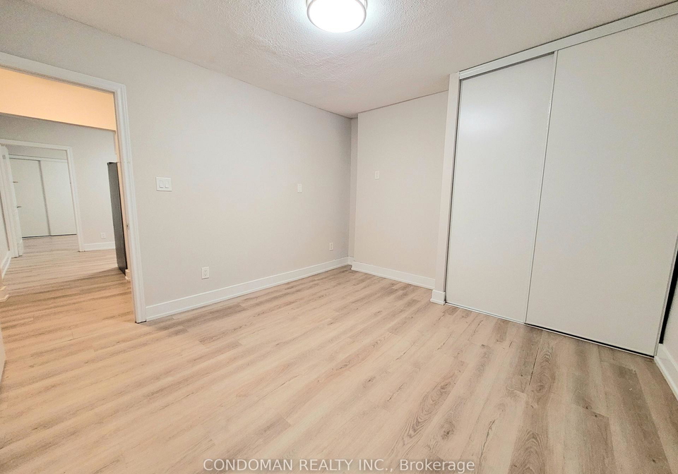 1371-king-street-w-toronto-ontario-w12974680
