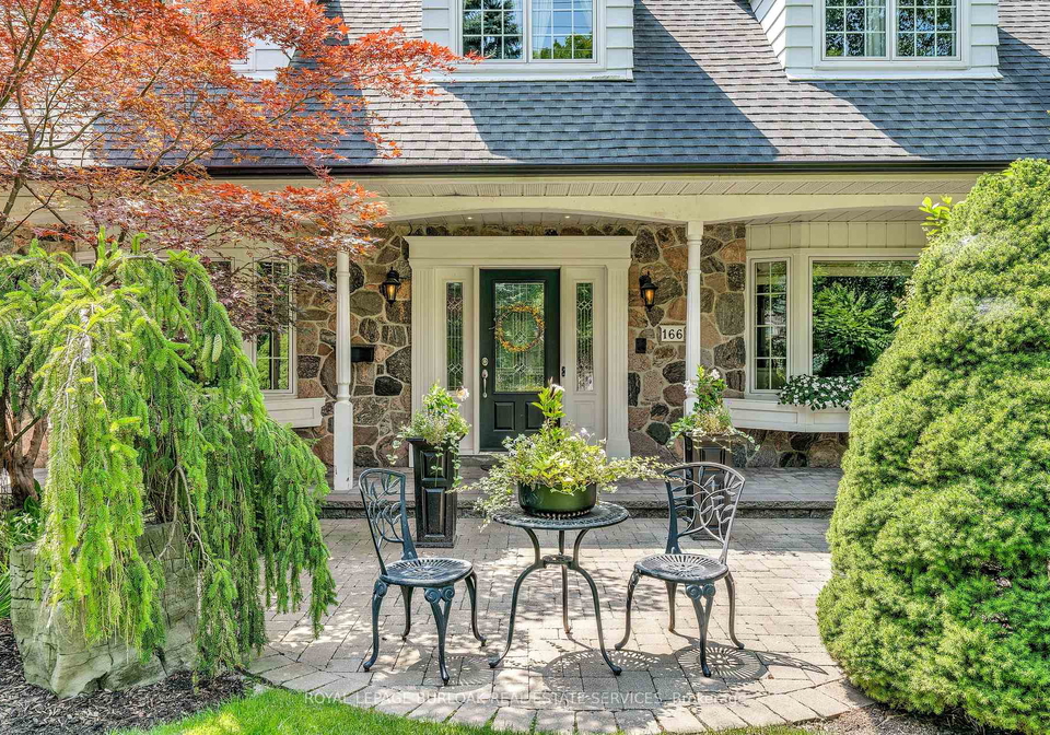 166-maple-grove-drive-oakville-ontario-w12974820