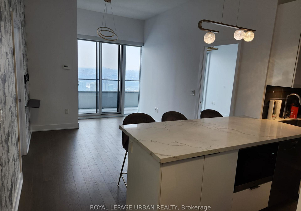 30-shore-breeze-drive-etobicoke-ontario-w12975174