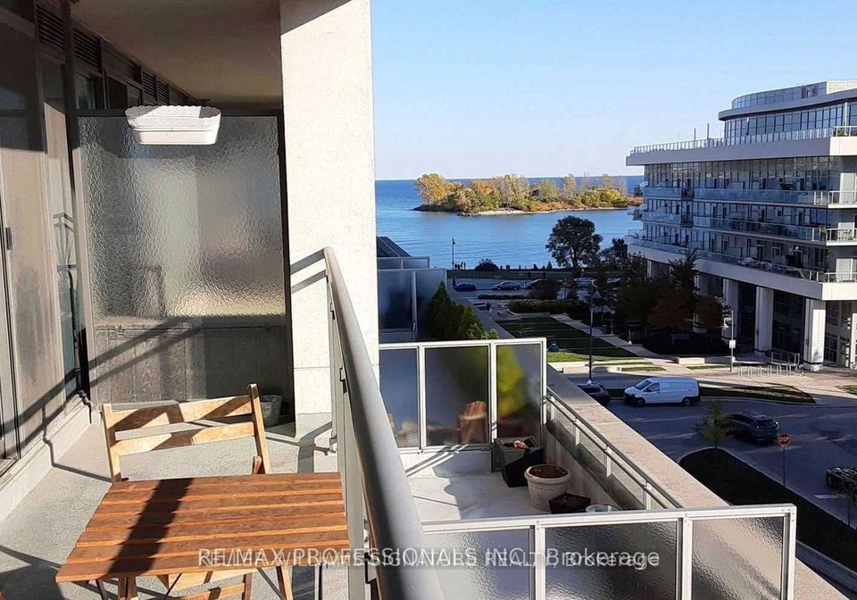 2121-lake-shore-boulevard-w-etobicoke-ontario-w12975428