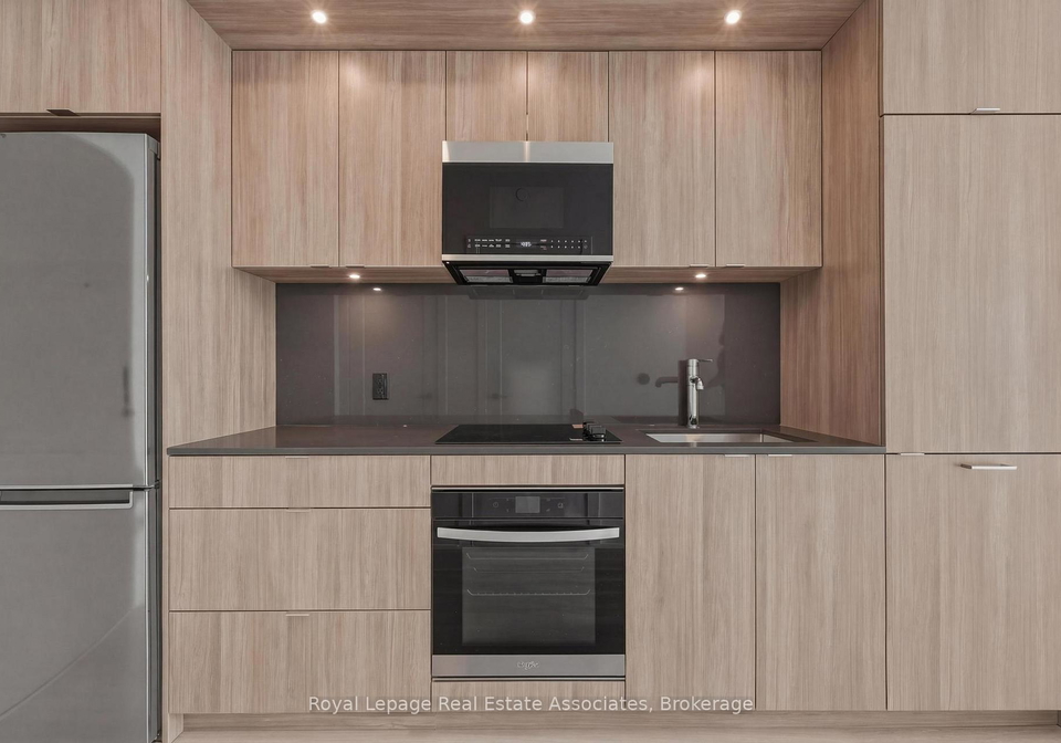 25-cordova-avenue-etobicoke-ontario-w12975648