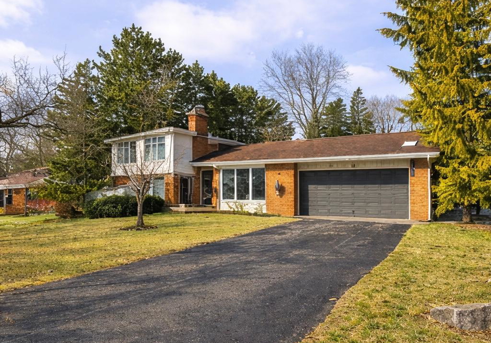 1659-hawthorn-avenue-caledon-ontario-w12975674