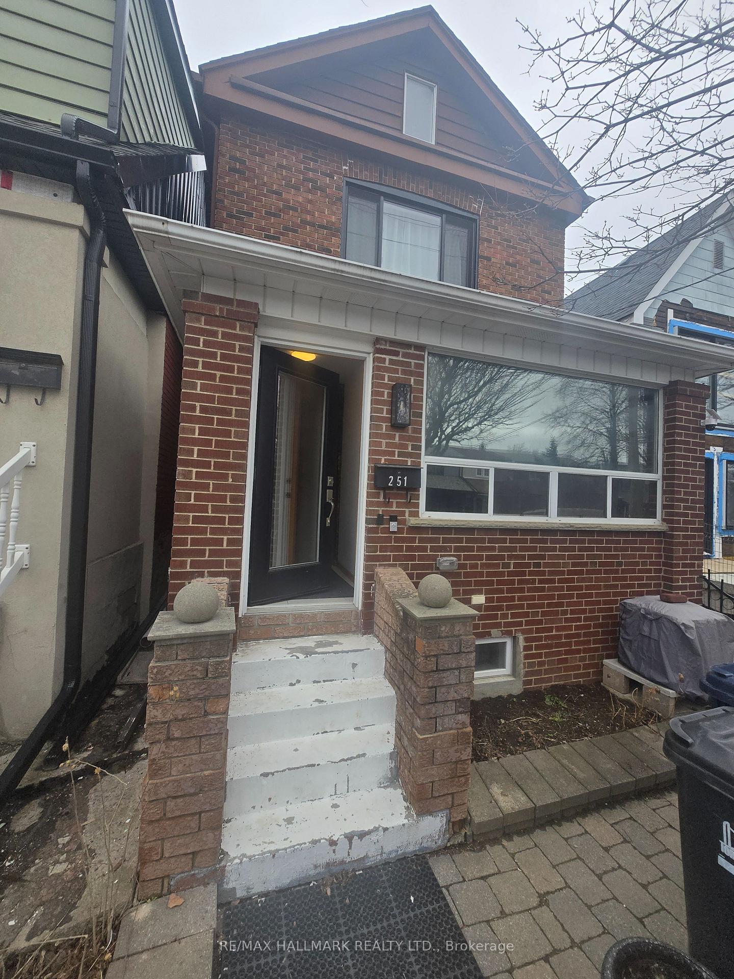 251-silverthorn-avenue-toronto-ontario-w12975884