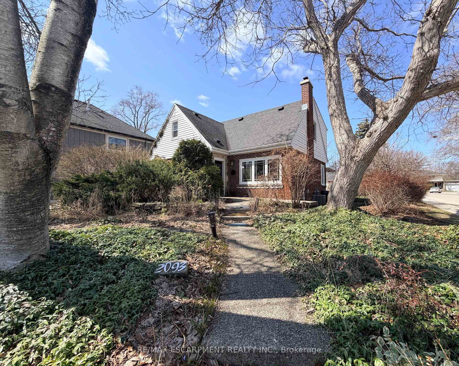 2093-victoria-avenue-burlington-ontario-w12976018