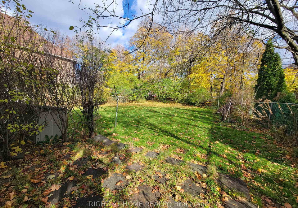 15-blaketon-road-etobicoke-ontario-w12976062