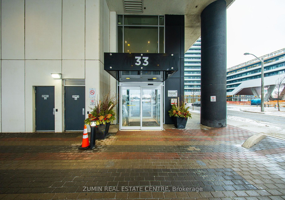 33-shore-breeze-drive-w-etobicoke-ontario-w12976220