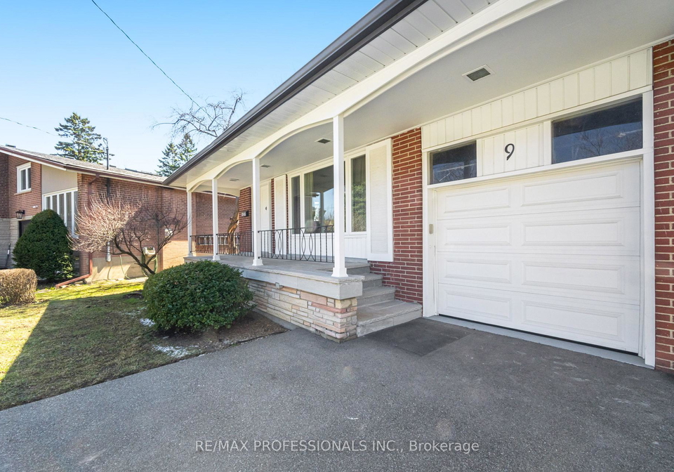 9-halbadier-place-etobicoke-ontario-w12976258