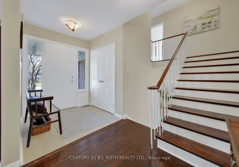 12-tallforest-crescent-etobicoke-ontario-w12976390