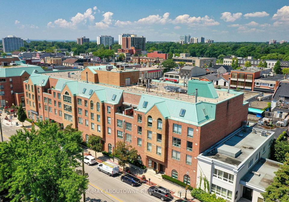 185-robinson-street-oakville-ontario-w12976502