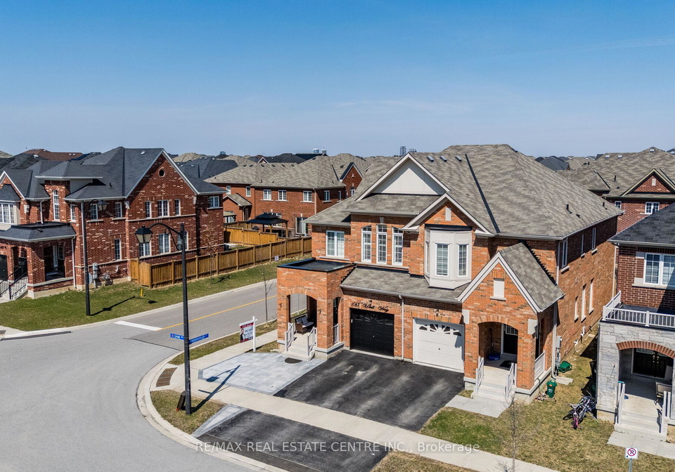 1067-urell-way-milton-ontario-w12976518
