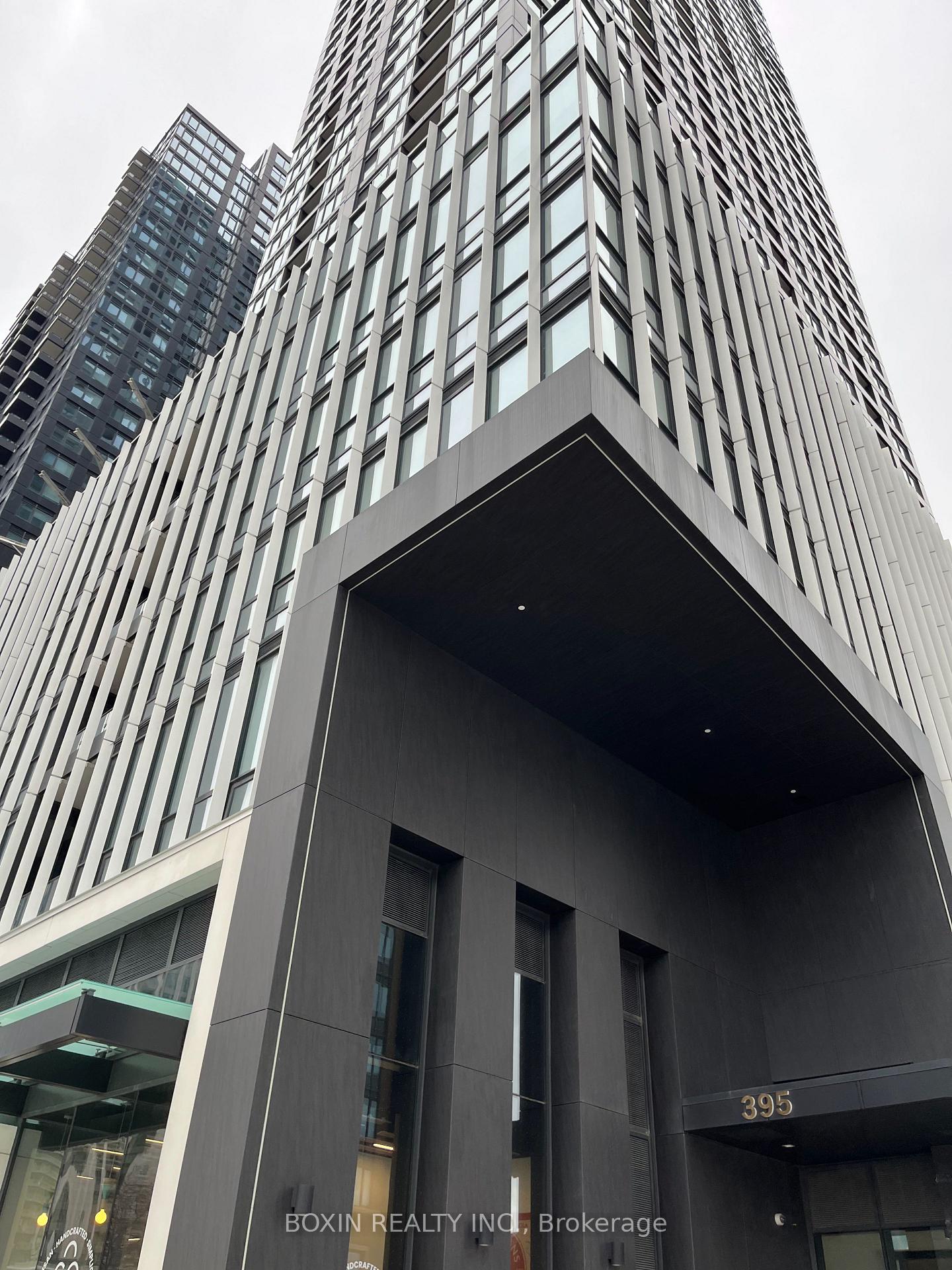 395-square-one-drive-mississauga-ontario-w12976646