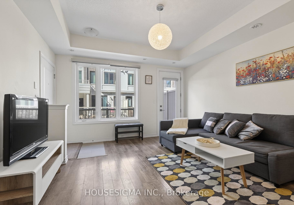 8eastwood-park-gardens-etobicoke-ontario-w12977040