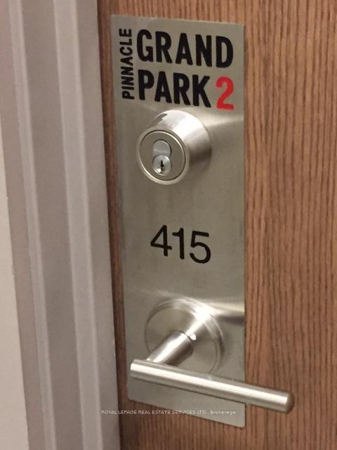 3975-grand-park-drive-mississauga-ontario-w12977042