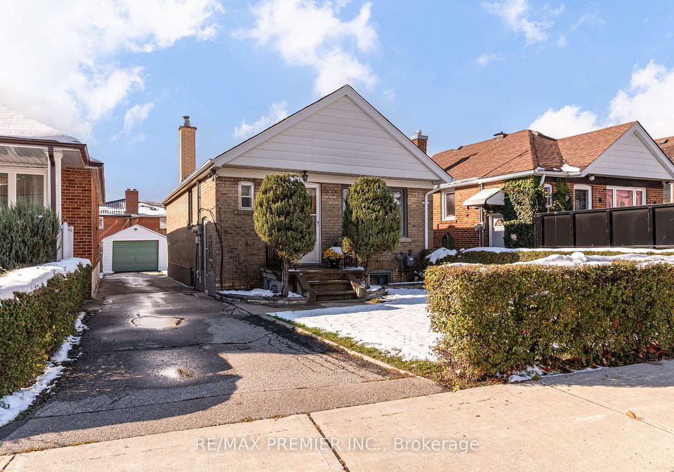 52-richardson-avenue-north-york-ontario-w12977120
