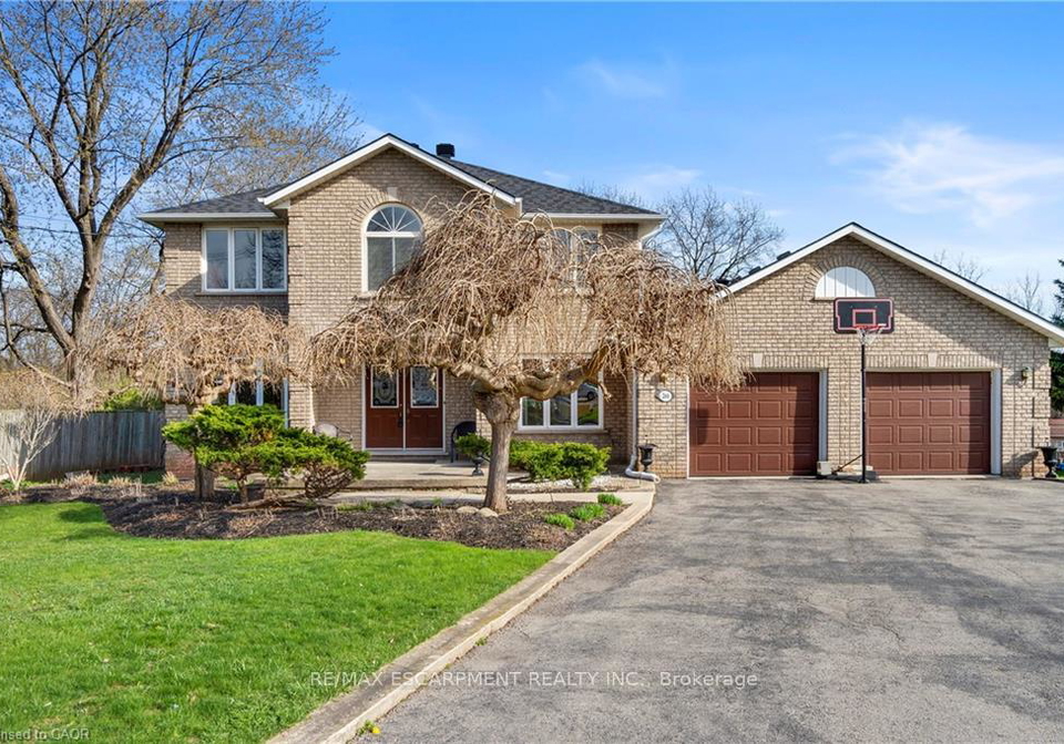 266-sumach-drive-burlington-ontario-w12977176