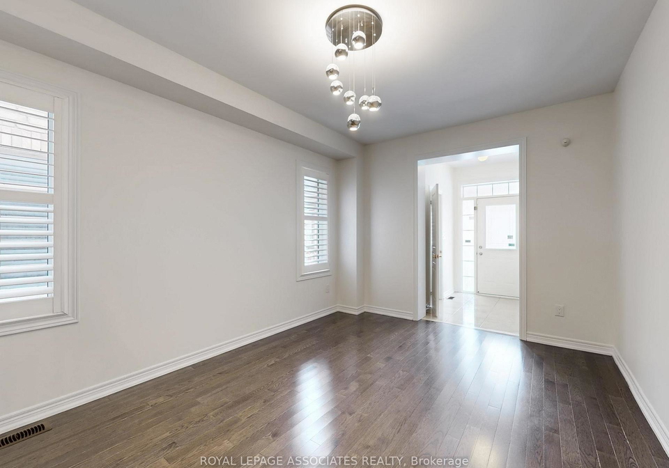 10-lloyd-crescent-brampton-ontario-w12977234