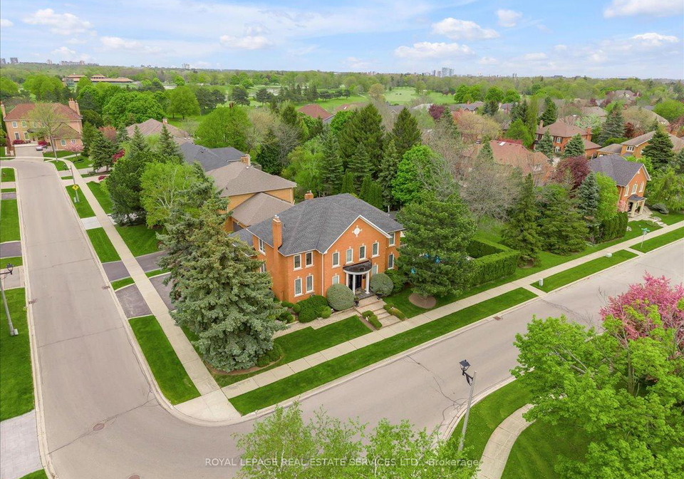 1401-the-links-drive-oakville-ontario-w12977406