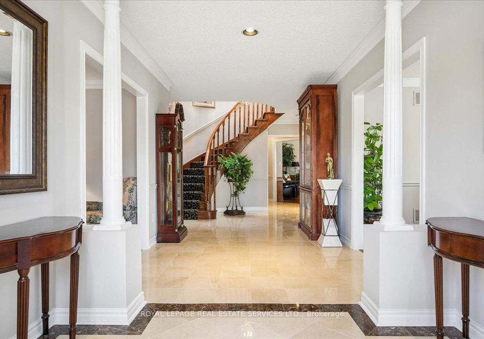 1401-the-links-drive-oakville-ontario-w12977406