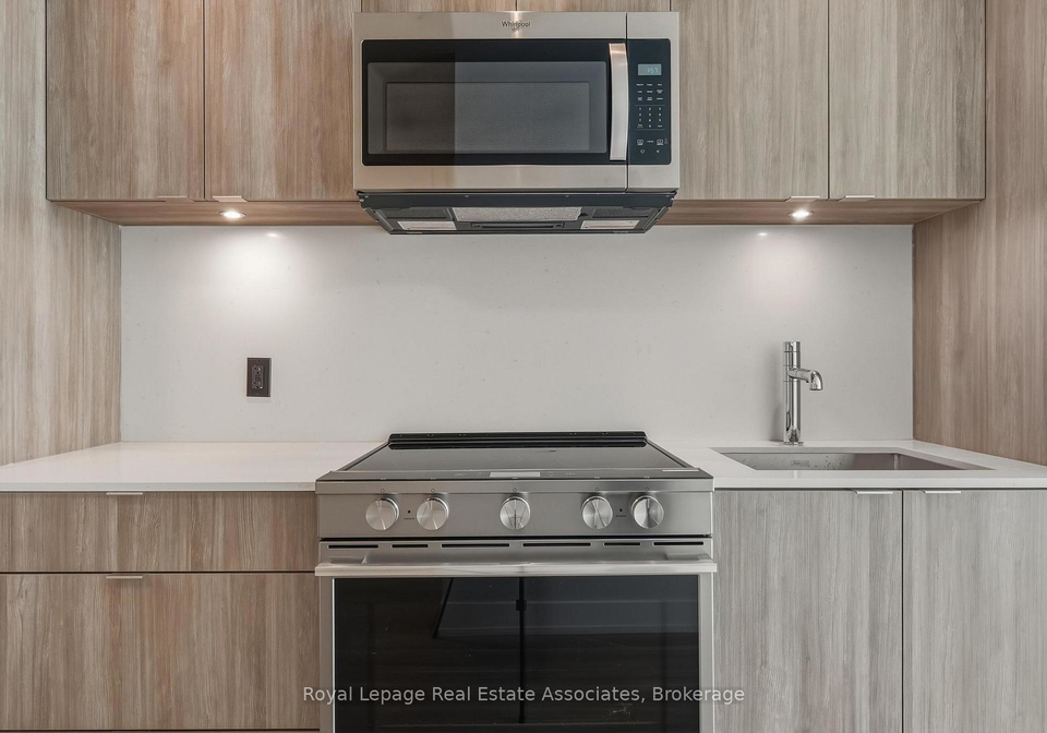25-cordova-avenue-etobicoke-ontario-w12977490
