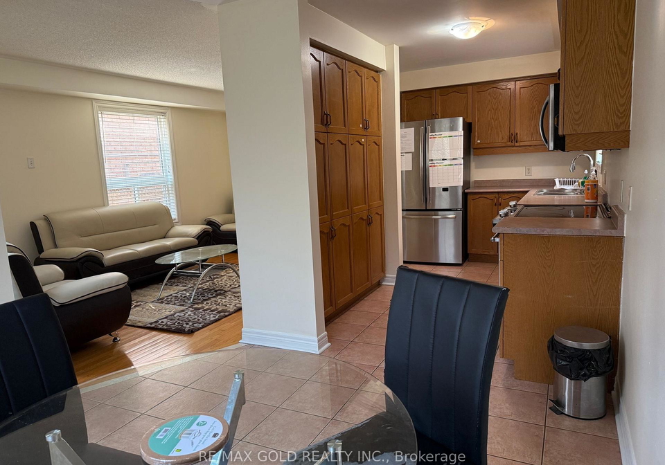 49-summerdale-crescent-brampton-ontario-w12977632