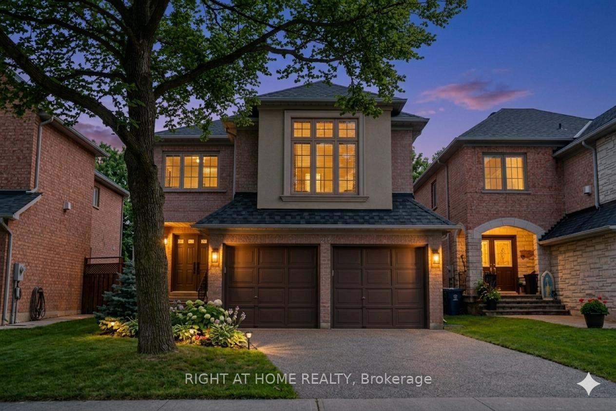215-queenslea-avenue-north-york-ontario-w12978102