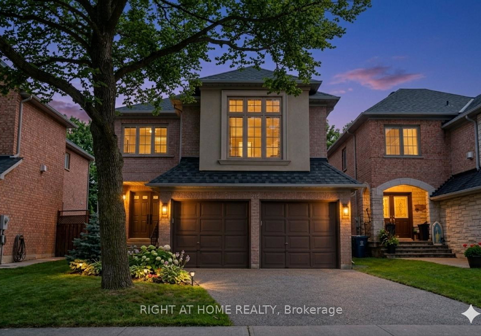 215-queenslea-avenue-north-york-ontario-w12978102