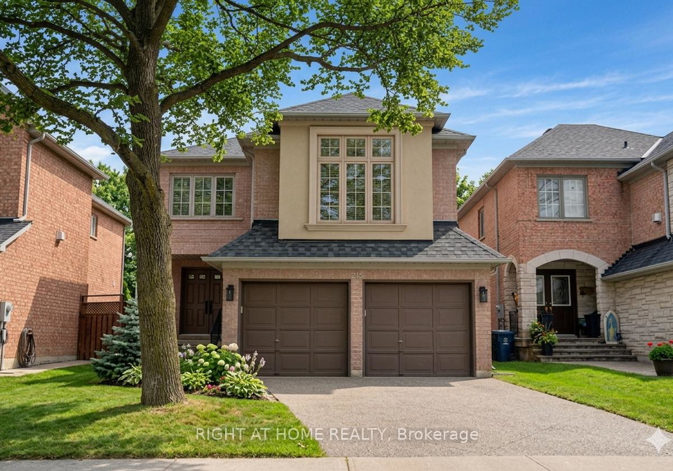 215-queenslea-avenue-north-york-ontario-w12978102