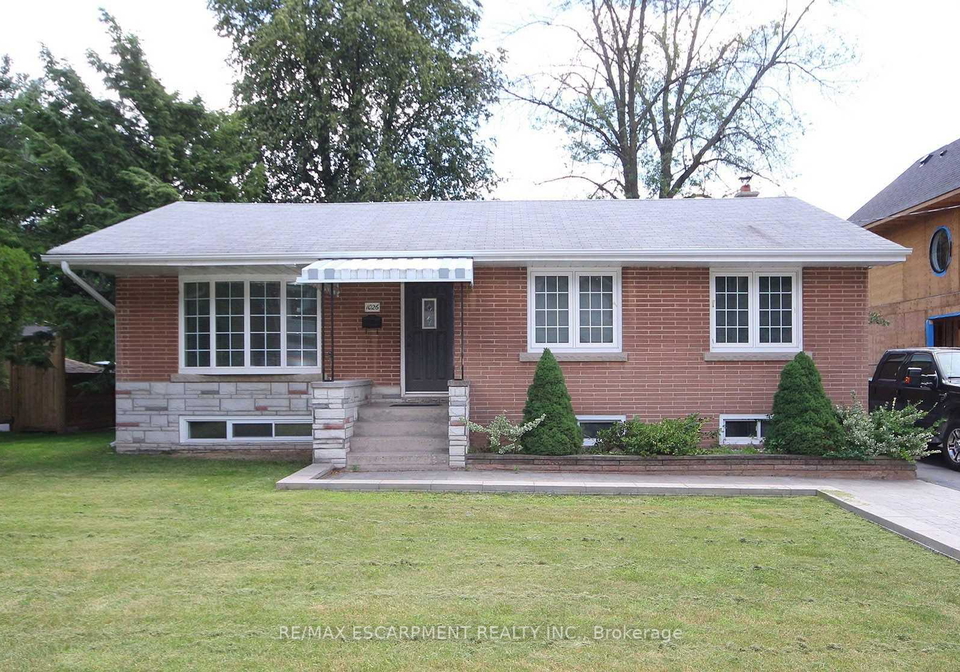 1026-bridge-road-oakville-ontario-w12978214