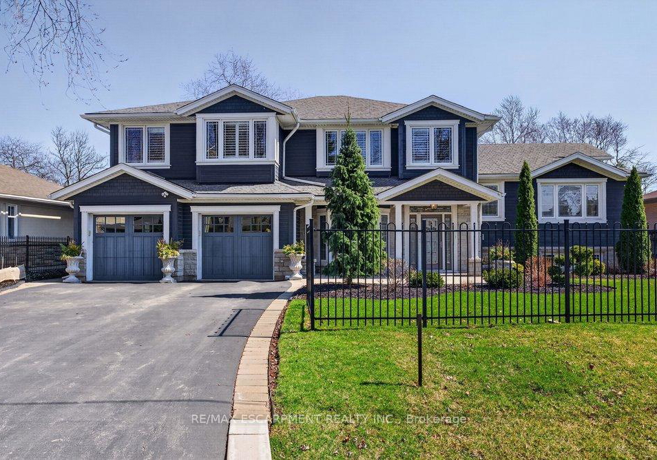 1374-secord-avenue-oakville-ontario-w12978376