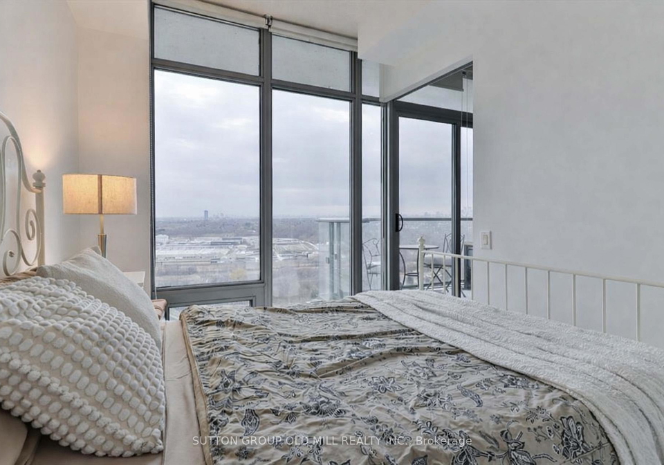 105-the-queensway-toronto-ontario-w12978628