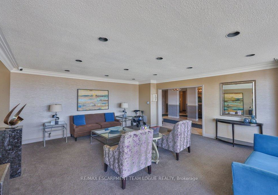 2055-upper-middle-road-burlington-ontario-w12978778