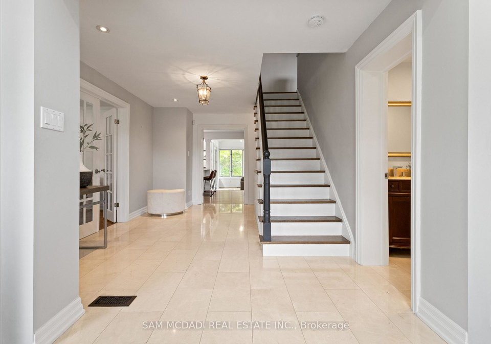 492-country-club-crescent-mississauga-ontario-w12978782