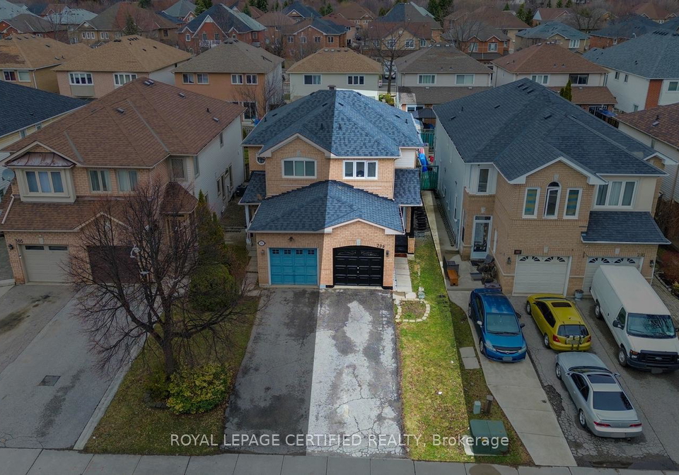 299-pressed-brick-drive-n-brampton-ontario-w12978796