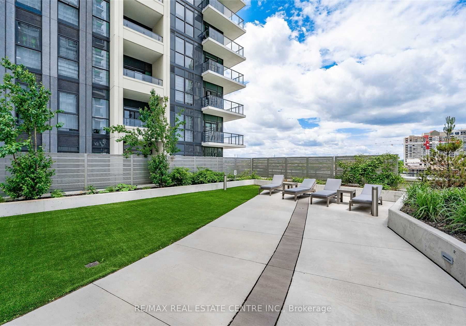 4085-parkside-village-drive-mississauga-ontario-w12978876