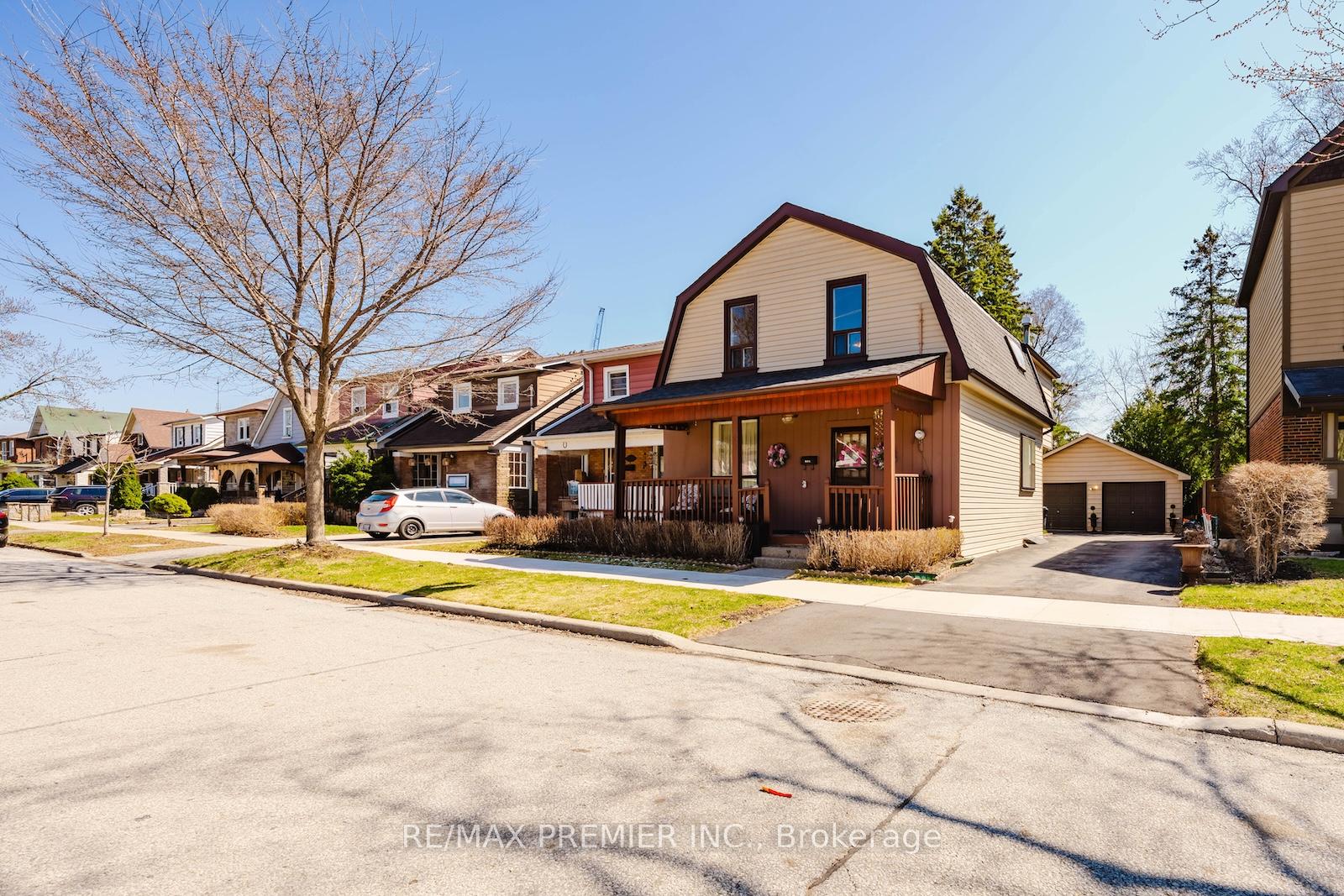 23-lippincott-street-w-north-york-ontario-w12978940