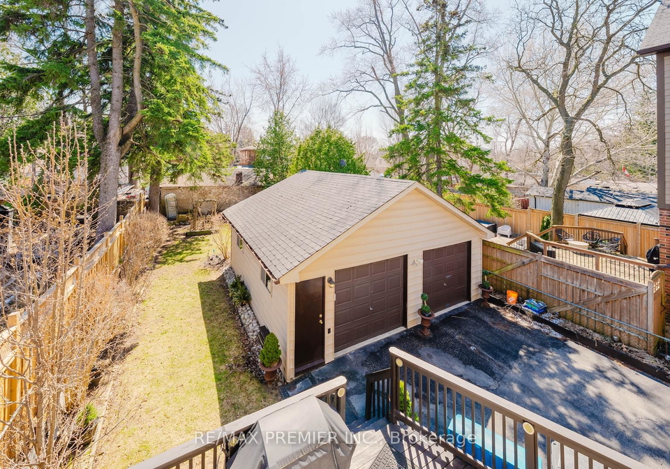 23-lippincott-street-w-north-york-ontario-w12978940