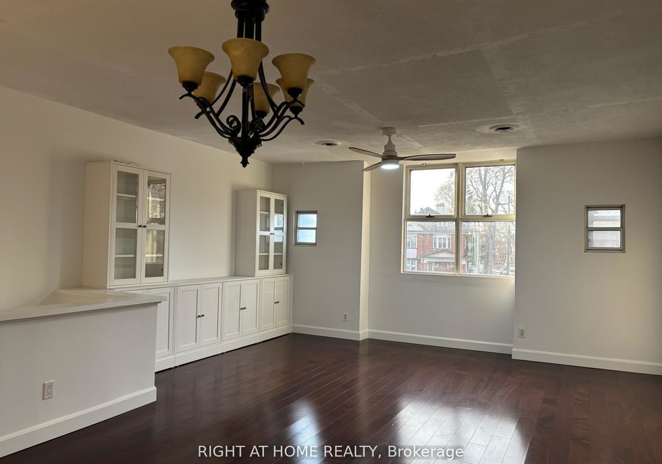 3152-dundas-street-w-toronto-ontario-w12979042