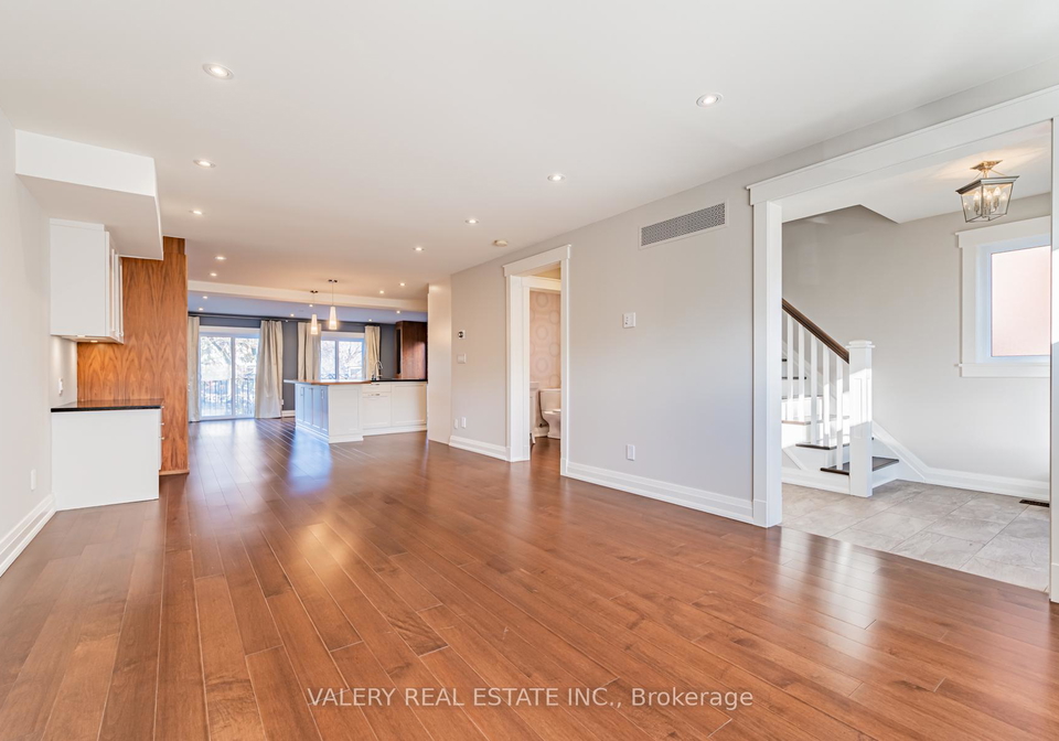 30-bernice-crescent-toronto-ontario-w12979134