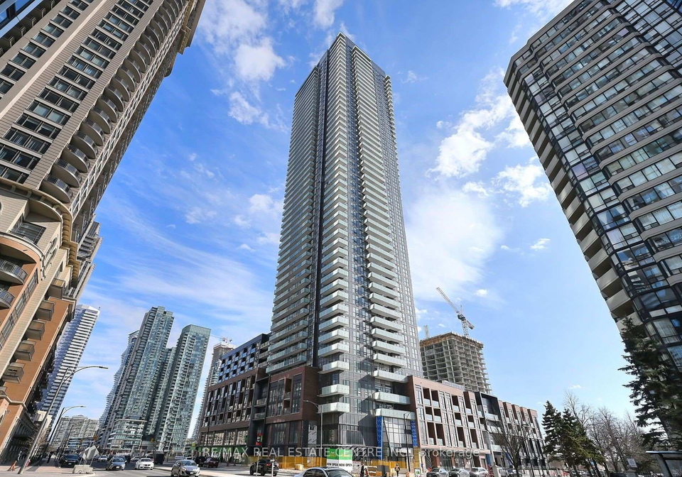 430-square-one-drive-mississauga-ontario-w12979146